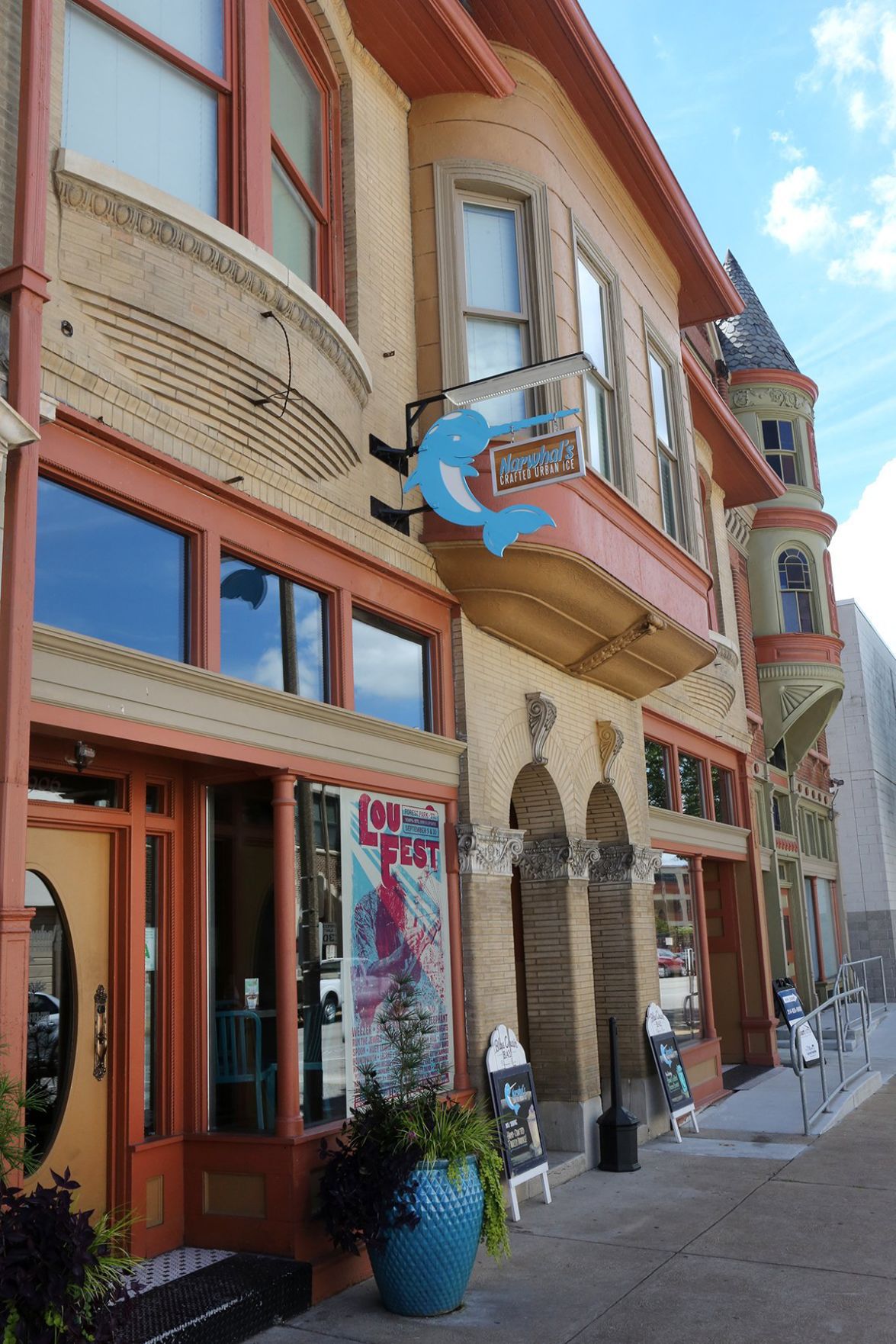 Narwhal's Crafted Urban Ice Thriving Near SLU